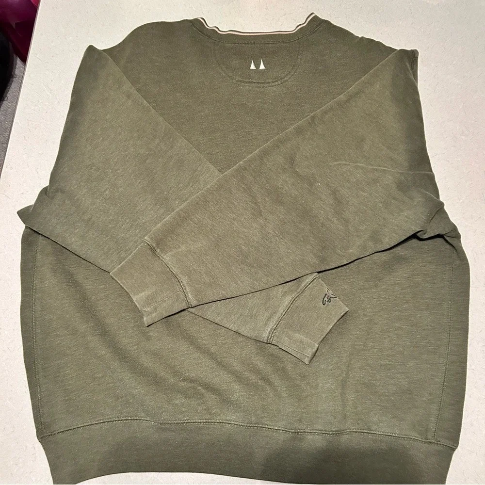 Greg Norman Mens Olive‎ Green V-Neck Pullover Sweatshirt Shark Logo Size Large